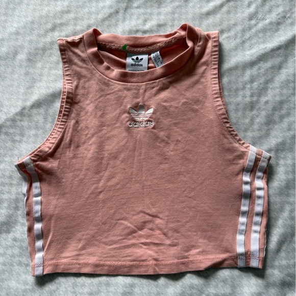 Adidas peach crop top XS - Picture 1 of 3